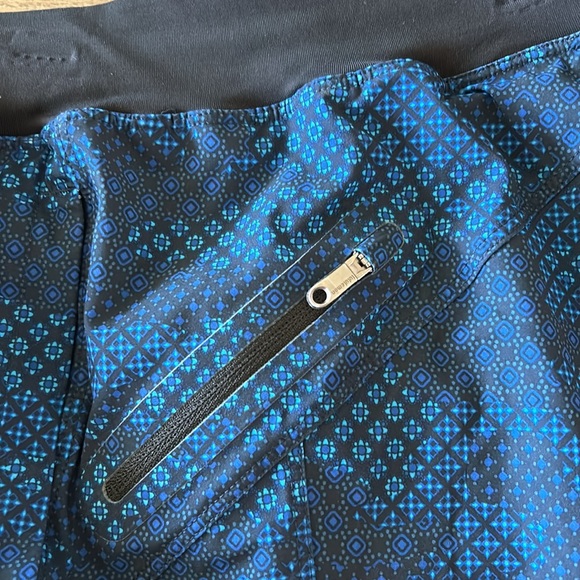 Lululemon Men’s Assert Liner Free Shorts - Picture 6 of 8